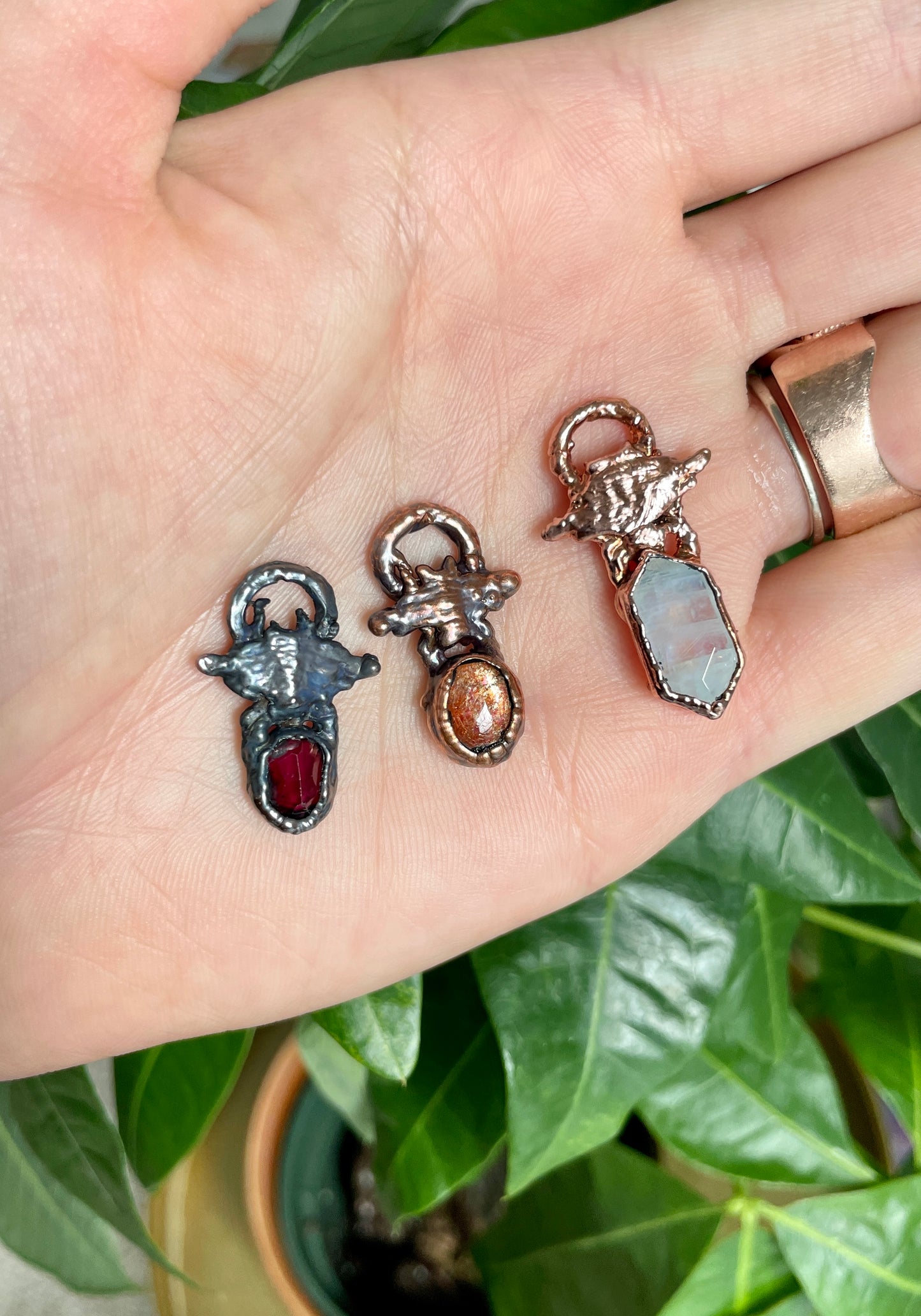 Real Spiny Orb Weaver Spiders: Moonstone, Sunstone, & Garnet