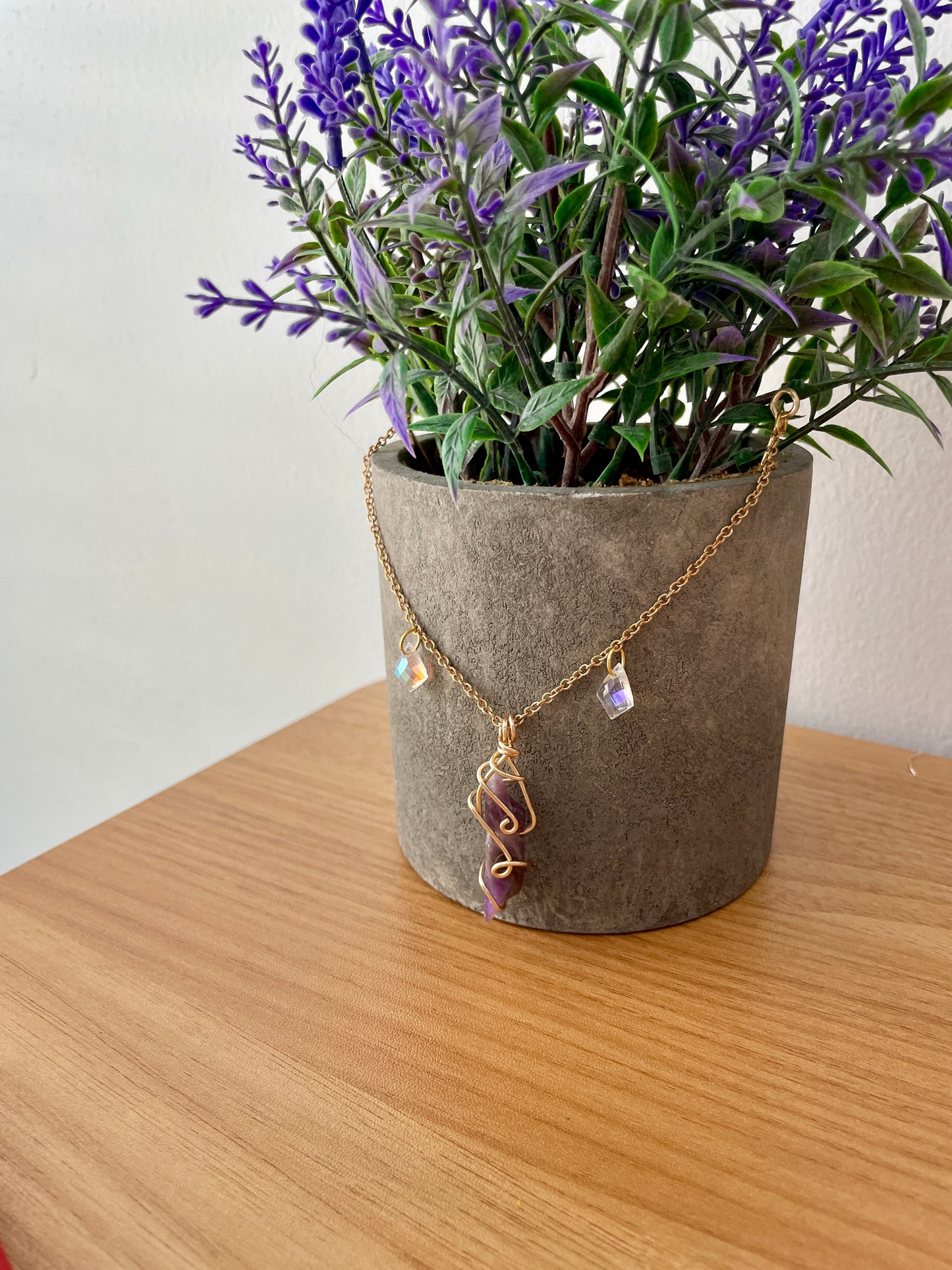 Goldwire Amethyst Plant Pot Necklace