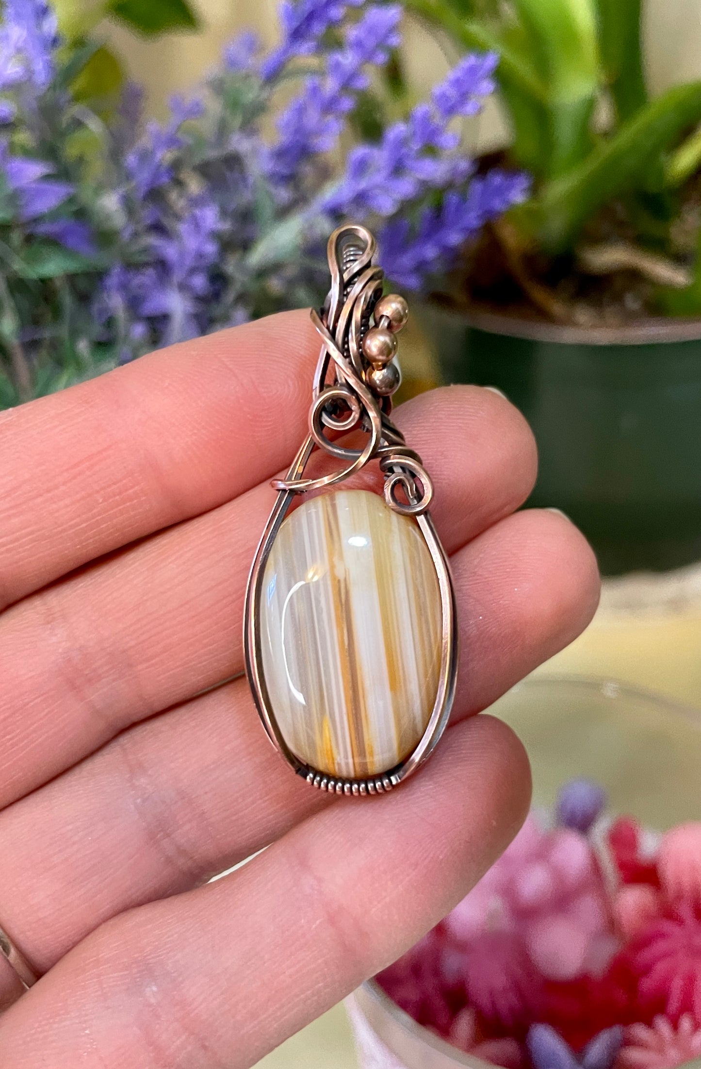 Happy Go-Lucky: Banded Onyx