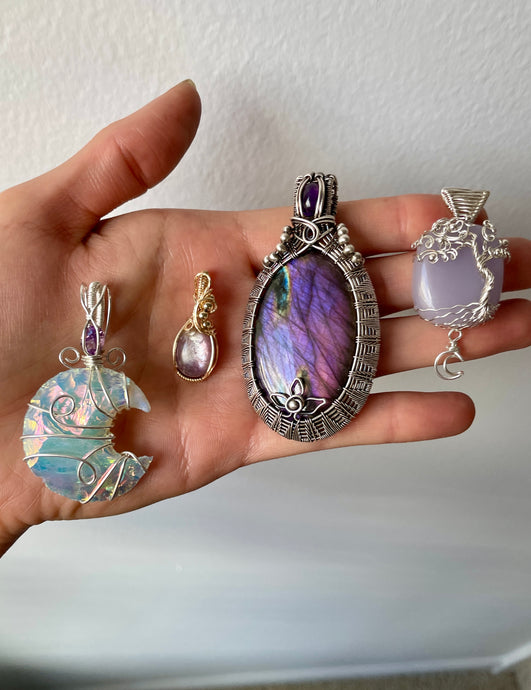 What is 'wire wrapped jewelry'?