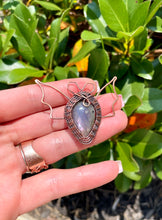 Load image into Gallery viewer, Labradorite Bat
