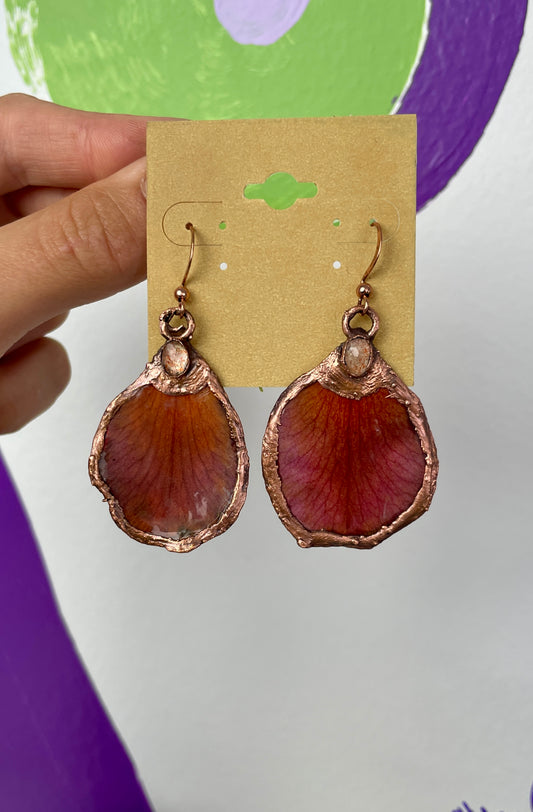 Handcrafted Sunstone & Real-Resin Coated Flower Earrings