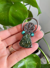 Load image into Gallery viewer, Tranquility Bee: Ocean Jasper &amp; Tirquoise
